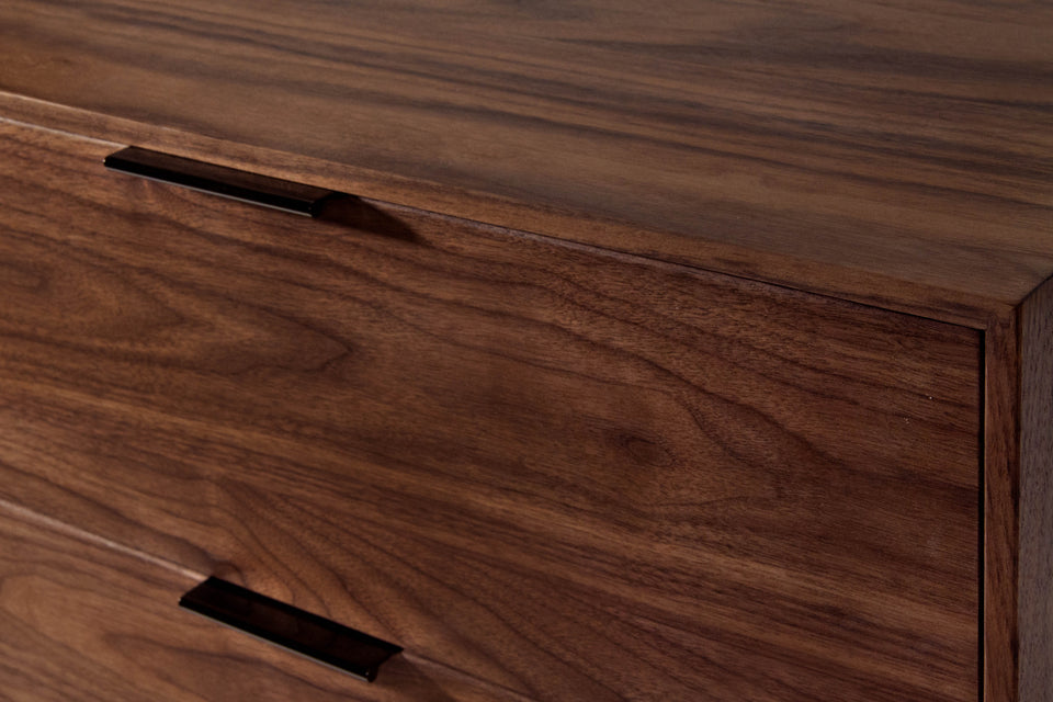 Balbo Nightstand