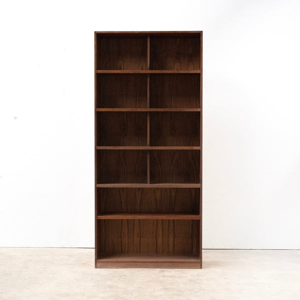 6 Space Bookcase – 57st. design