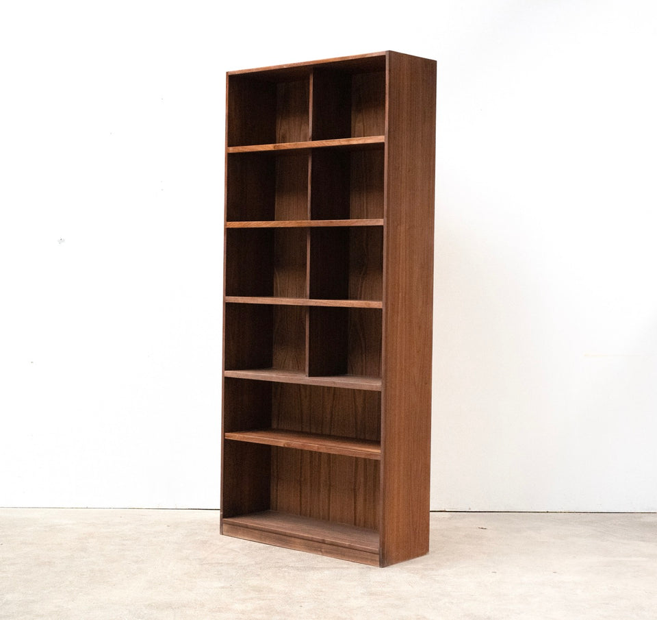 6 Space Bookcase